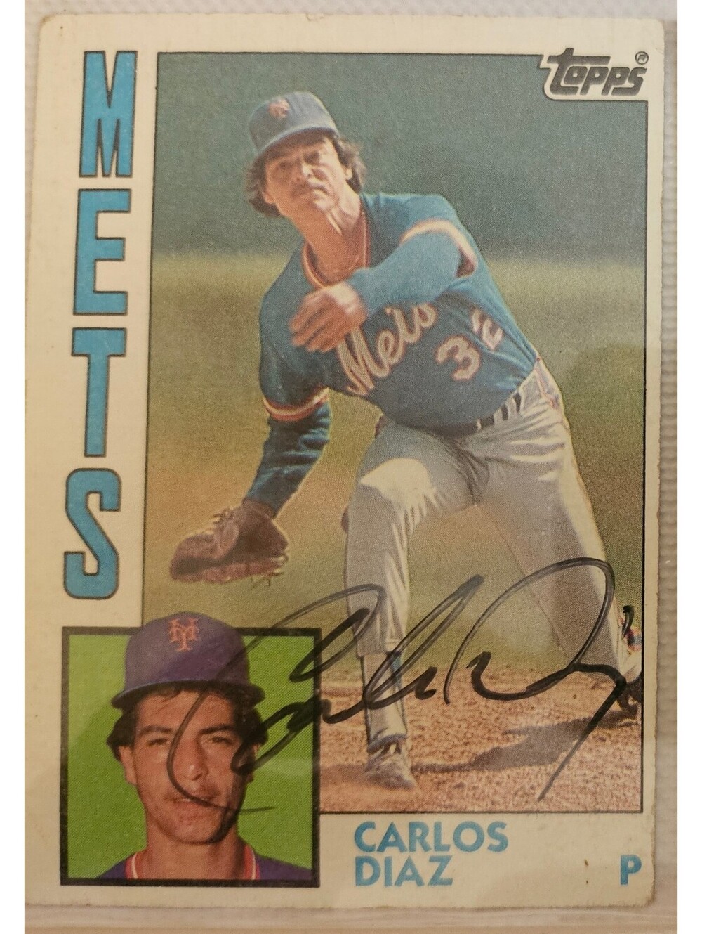 Carlos Diaz HAND SIGNED AUTO on a 1994 Topps - NY METS MLB